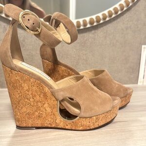 Elegant Tan Wedge Sandals